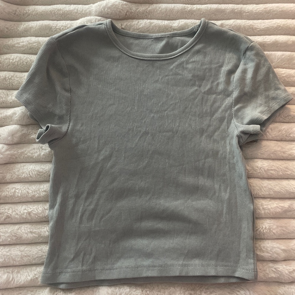 gray green crop top